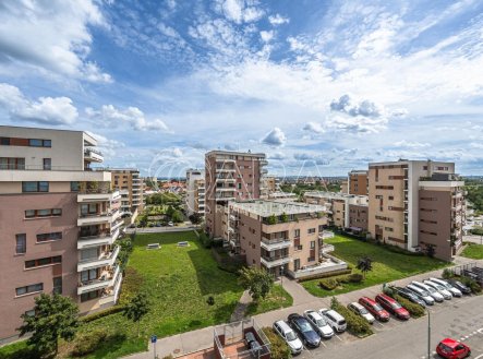 Pronájem bytu, 3+kk, 74 m²