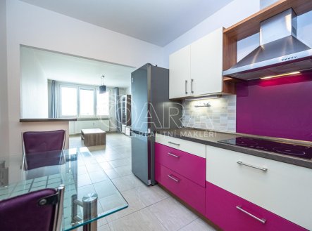 Pronájem bytu, 3+kk, 74 m²