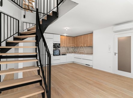 Pronájem bytu, 5+kk, 116,5 m²