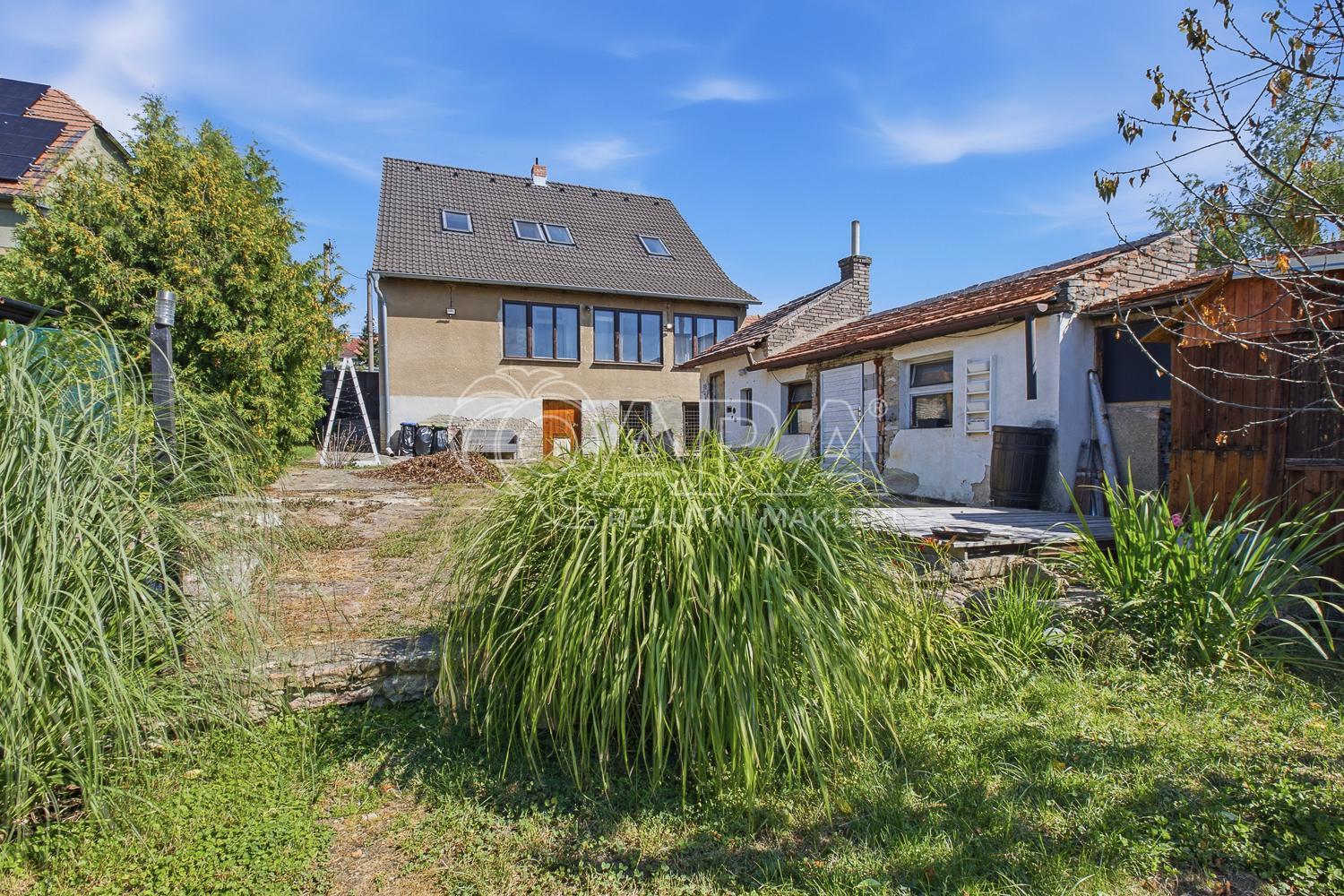 Tře1