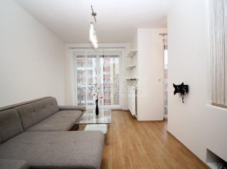 Pronájem bytu, 3+kk, 73 m²
