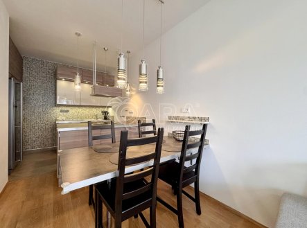 Pronájem bytu, 3+kk, 73 m²