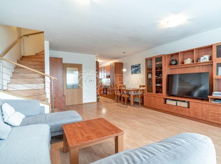 Pronájem domu/vily, 98 m²