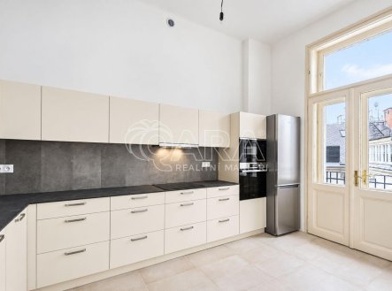 Pronájem bytu, 2+1, 84 m²