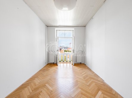 Pronájem kanceláře, 184 m²