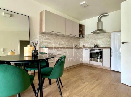 Pronájem bytu, 2+kk, 60 m²