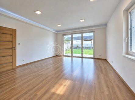 Pronájem domu/vily, 80 m²