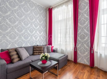 Pronájem bytu, 1+kk, 39,6 m²