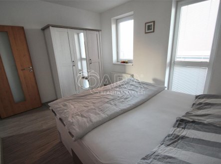 Pronájem bytu, 3+kk, 54 m²