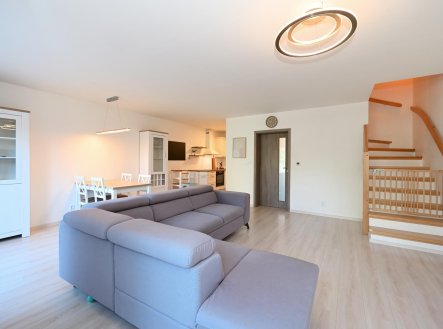 Pronájem domu/vily, 130 m²