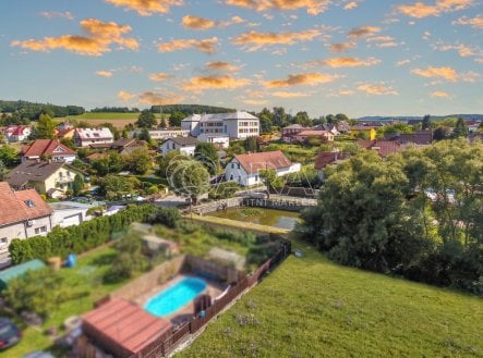 Prodej pozemku pro bydlení, 1 555 m²