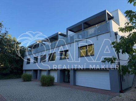 Pronájem bytu, 3+kk, 86 m²