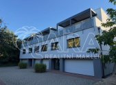 Pronájem bytu, 3+kk, 86 m²