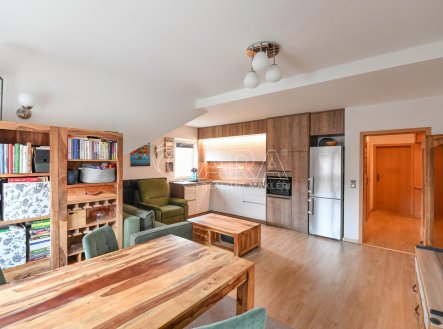 Prodej bytu, 3+kk, 77 m²