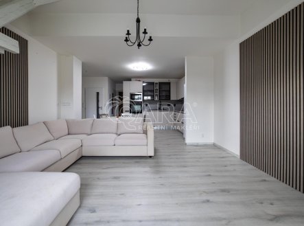 Prodej bytu, 5+kk, 117 m²