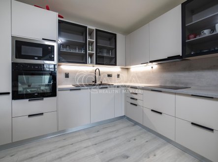 Prodej bytu, 5+kk, 117 m²