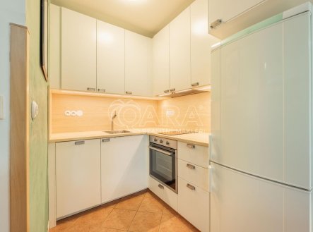 Pronájem bytu, 1+kk, 38 m²