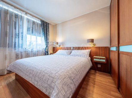 Pronájem bytu, 4+1, 117 m²