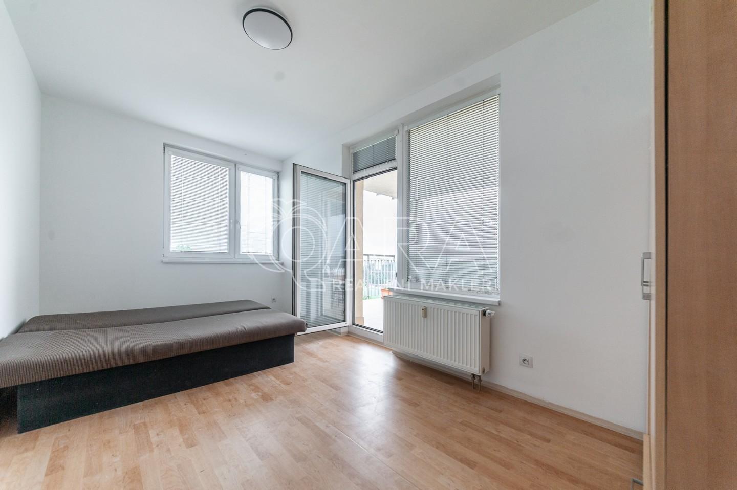 b2ad48ef-3c23-46da-9acb-2ea51791aa41