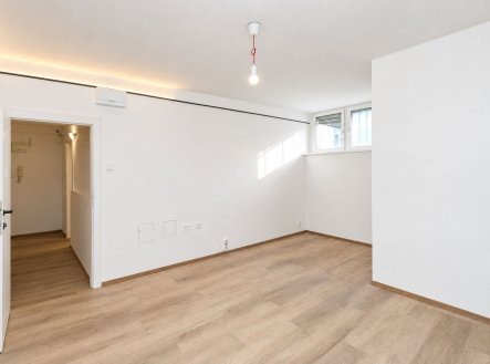 Pronájem bytu, 2+1, 49 m²