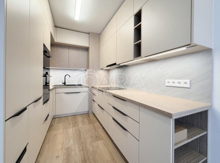 Pronájem bytu, 2+kk, 53 m²