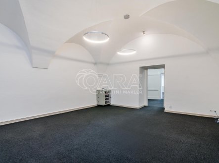Pronájem kanceláře, 168 m²