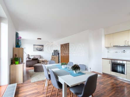 Pronájem bytu, 3+kk, 80 m²