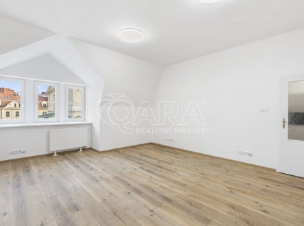 Pronájem bytu, 3+kk, 74 m²