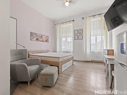 Pronájem bytu, 1+kk, 28 m²