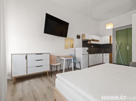 Pronájem bytu, 1+kk, 28 m²