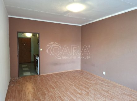 Pronájem bytu, 1+kk, 32 m²