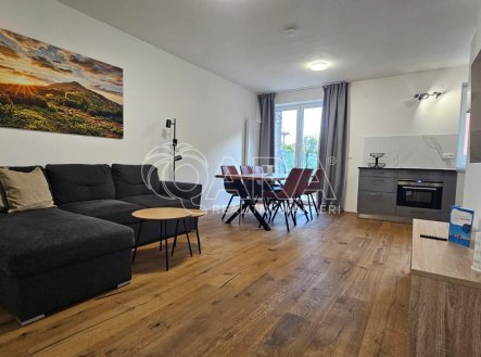 Pronájem bytu, 3+kk, 72,4 m²