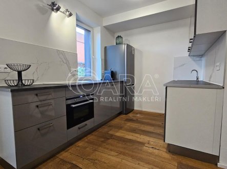 Pronájem bytu, 3+kk, 72,4 m²