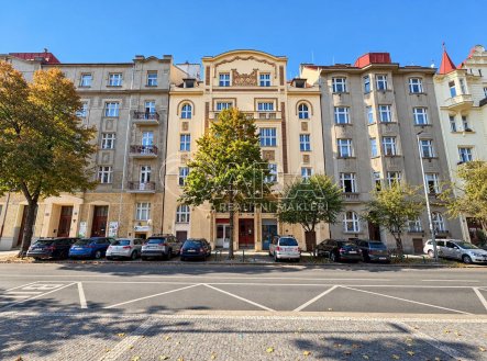 Pronájem kanceláře, 60 m²