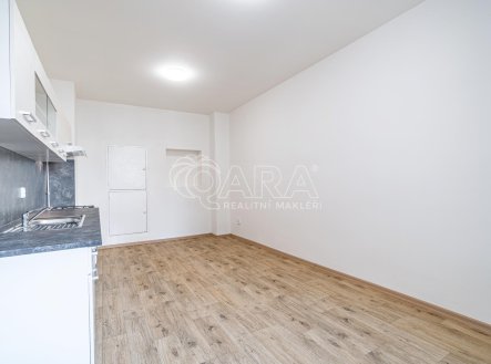 Pronájem bytu, 2+1, 90 m²