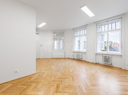 Pronájem kanceláře, 79,5 m²