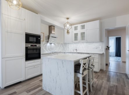 Pronájem bytu, 3+kk, 83 m²