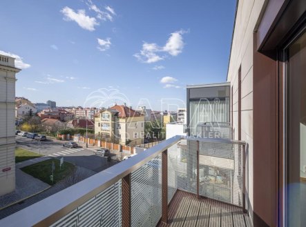 Pronájem bytu, 3+kk, 117 m²