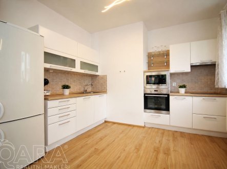 Pronájem bytu, 3+kk, 80 m²