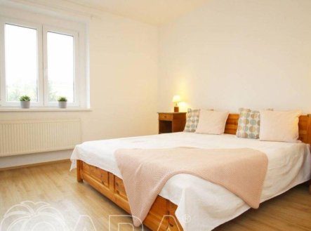 Pronájem bytu, 3+kk, 80 m²