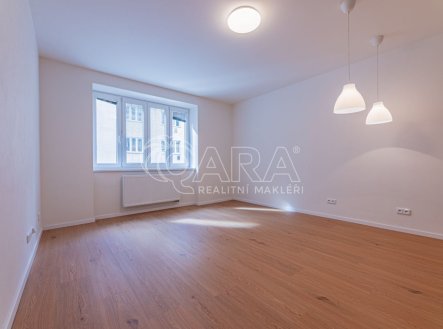 Pronájem bytu, 1+kk, 34 m²