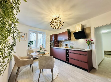 Pronájem bytu, 2+1, 60 m²