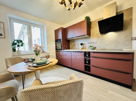 Pronájem bytu, 2+1, 60 m²