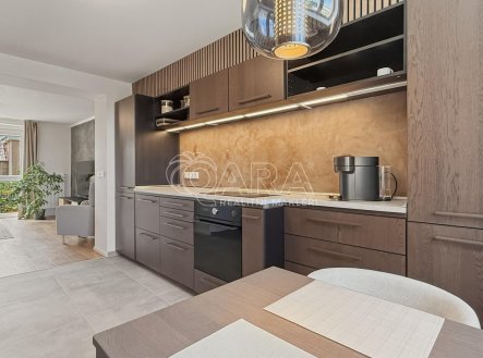 Pronájem bytu, 2+kk, 52 m²