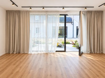 Pronájem kanceláře, 48 m²