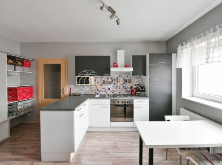 Pronájem bytu, 1+kk, 30 m² obrázek