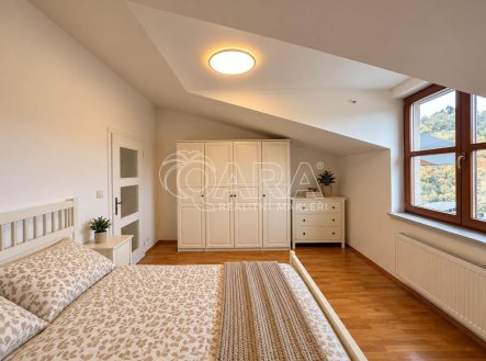 Pronájem bytu, 2+kk, 64 m²