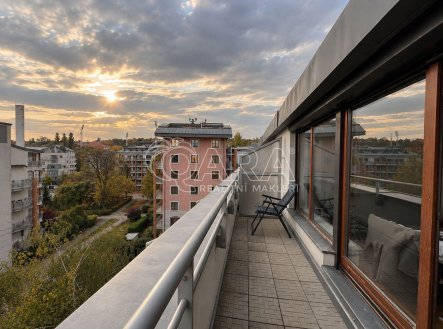 Pronájem bytu, 2+kk, 64 m²