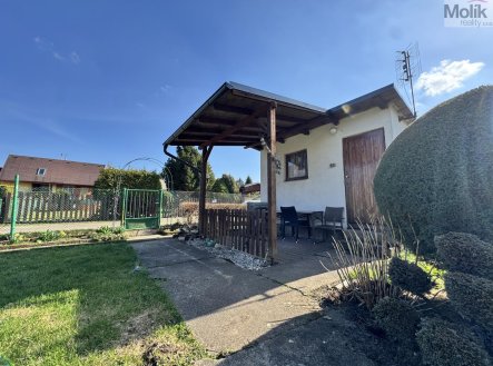 Pohled na chatku | Prodej - pozemek, zahrada, 395 m²