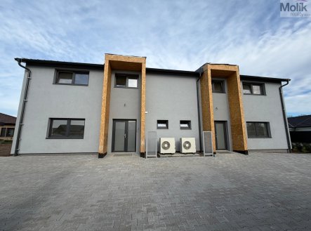 Pronájem domu/vily, 156,8 m²
